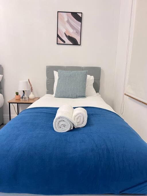 Spacious 3 Bed Flat - Beach Nearby - No Pets Southend-on-Sea Buitenkant foto
